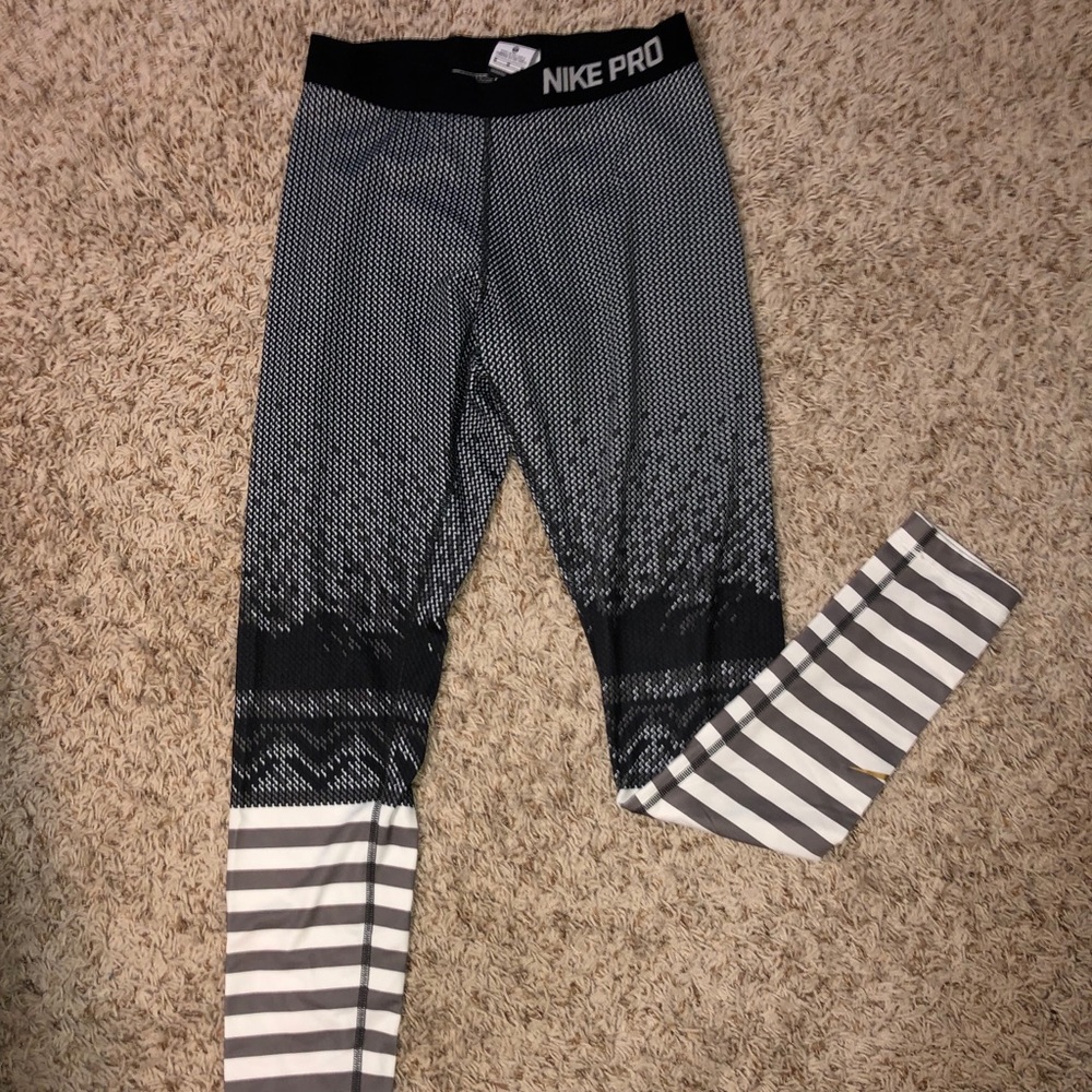 Nike leggings